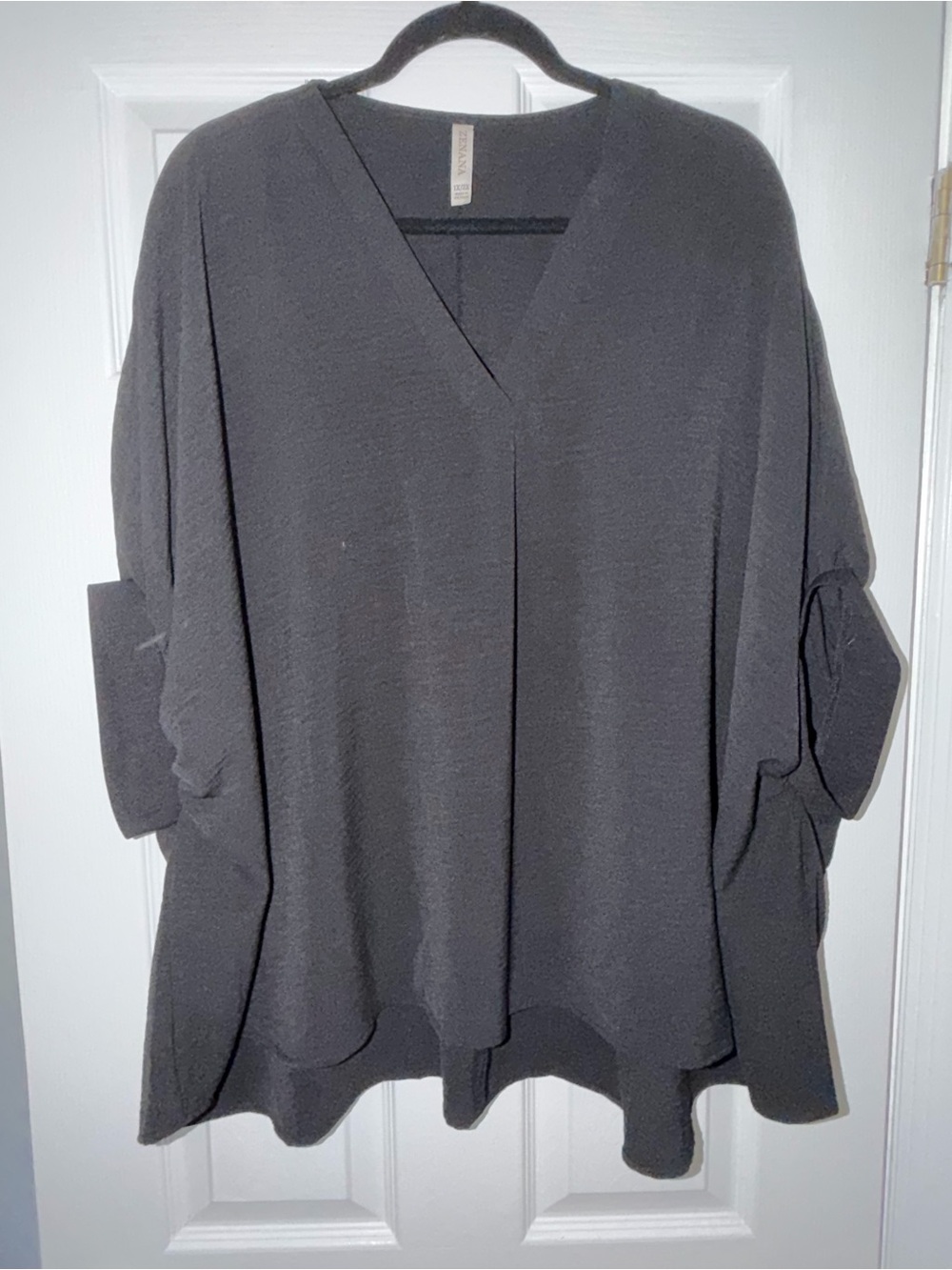 Relaxed V-Neck Black Women's Top